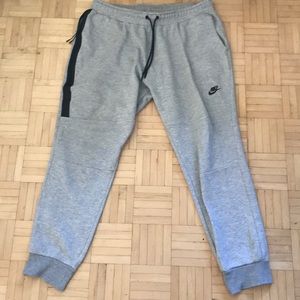 Nike tech fleece pants (grey)